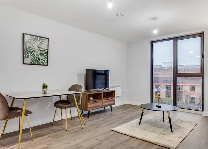 Stylish And Bright 1 Bedroom Flat In Birmingham