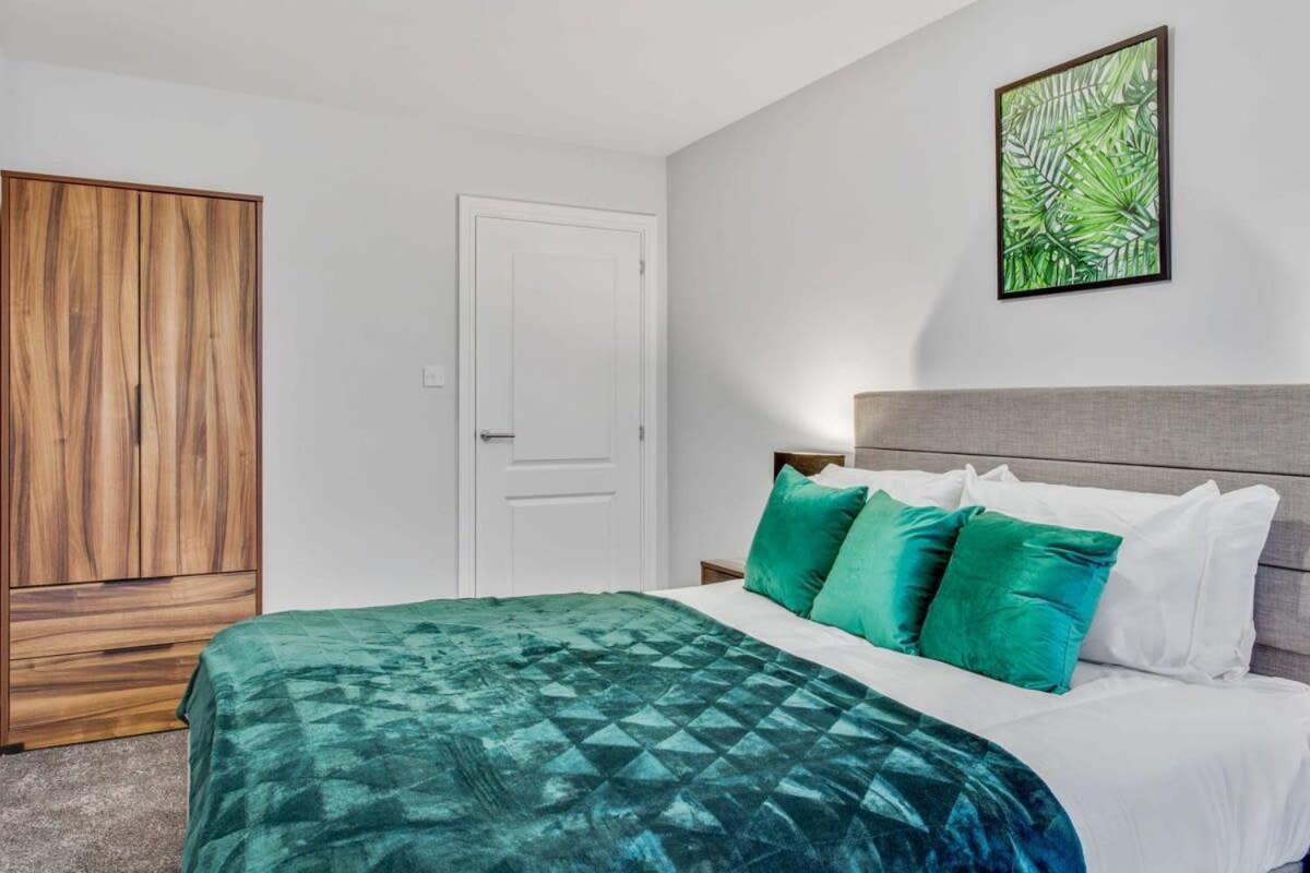 Apartment Stylish And Bright 1 Bedroom Flat In