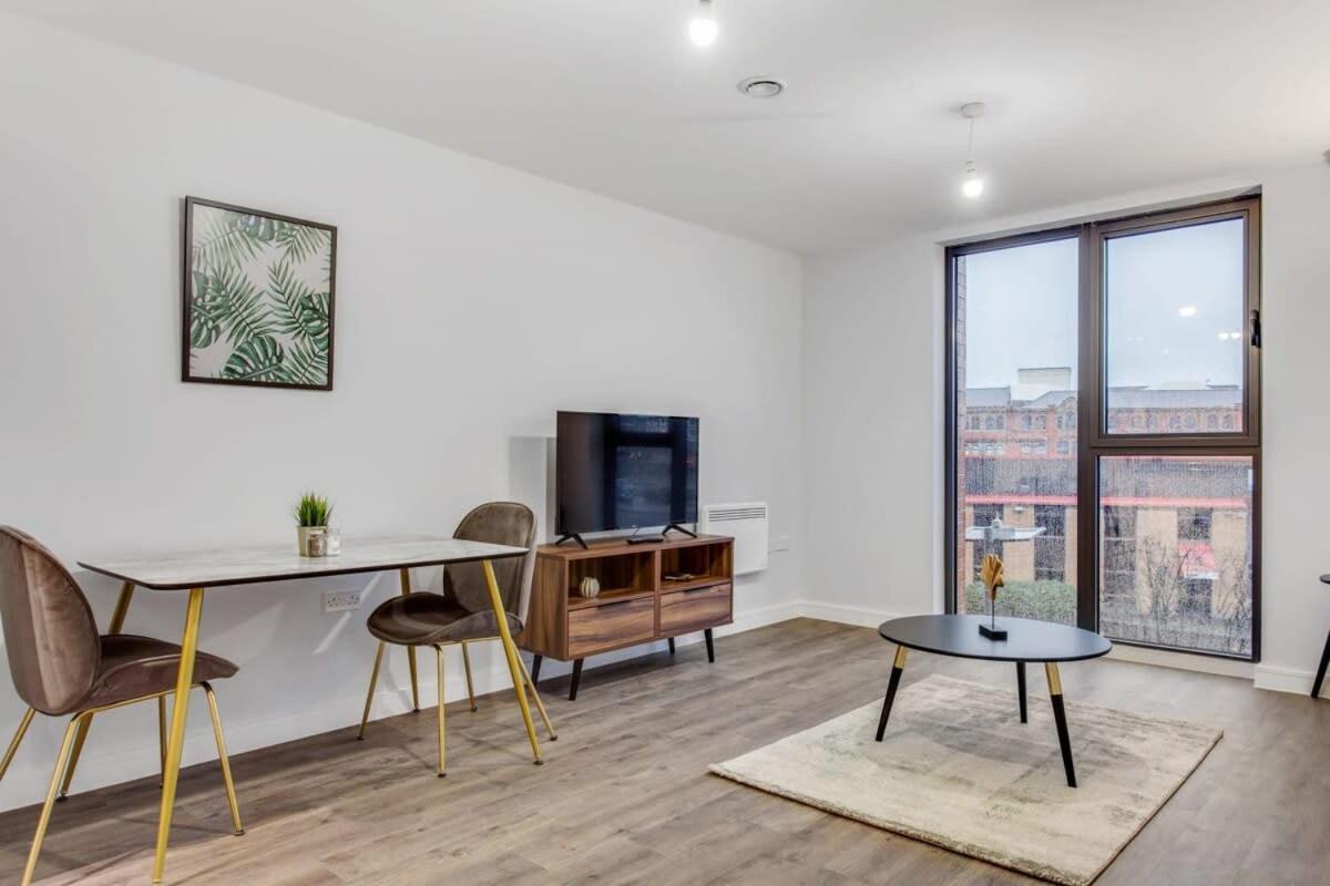 Apartment Stylish And Bright 1 Bedroom Flat In *